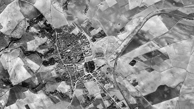 Imagen antes - Así han cambiado las principales ciudades de Extremadura vistas desde el aire