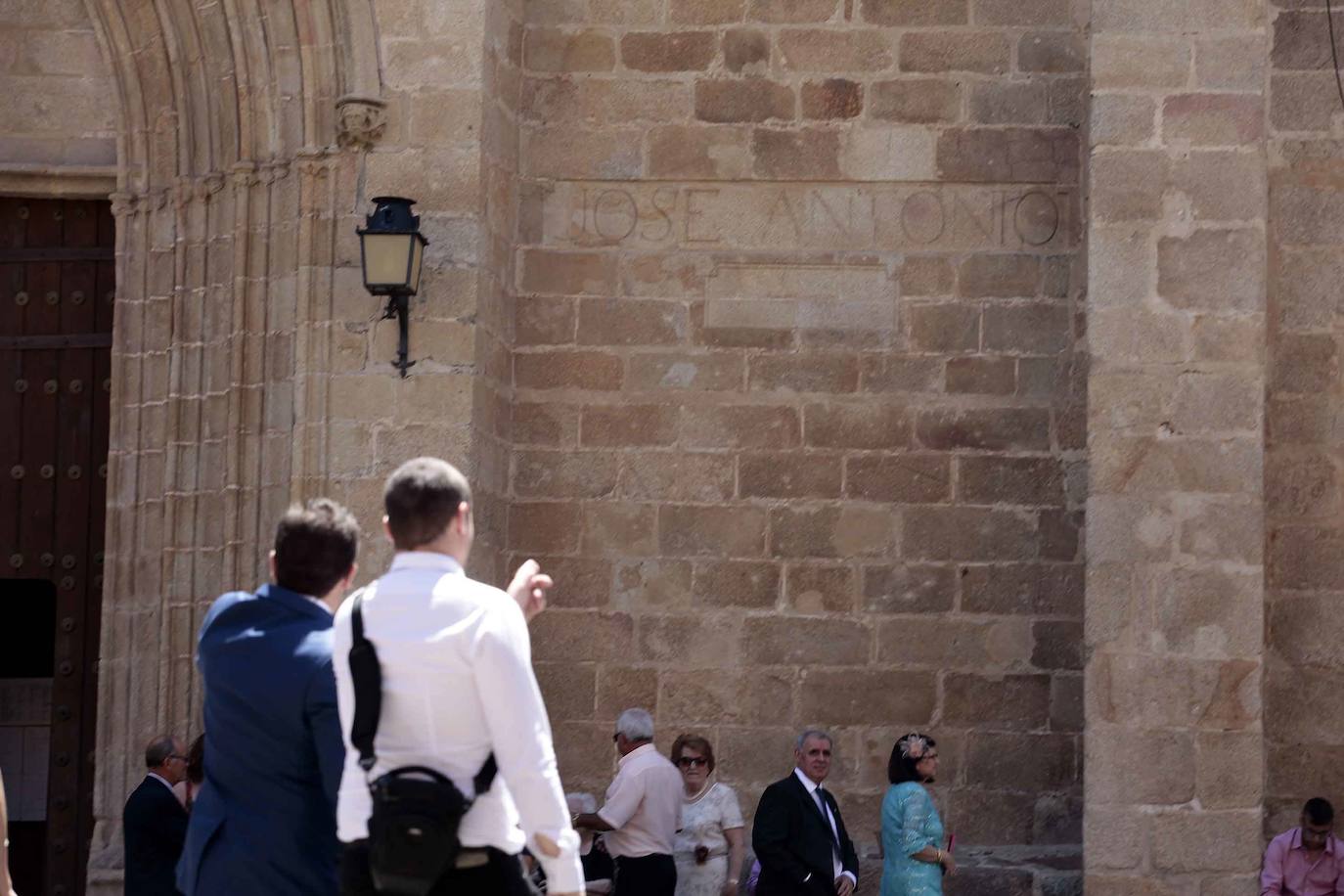 Inscripción de José Antonio en la fachada de la Concatedral de Santa María.