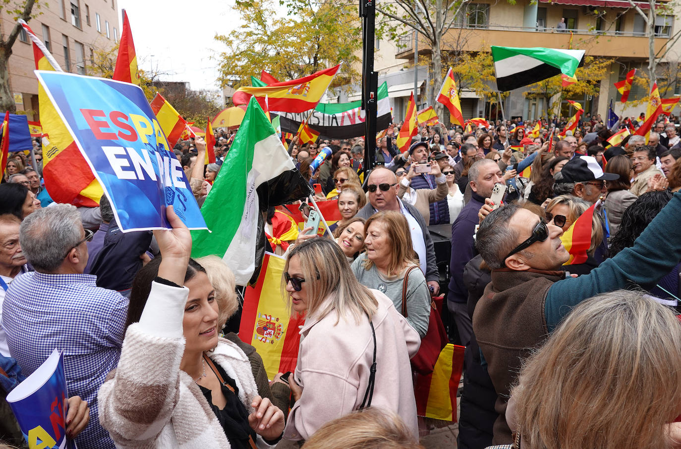 Gran afluencia en la manifestación del PP contra la amnistía en Badajoz