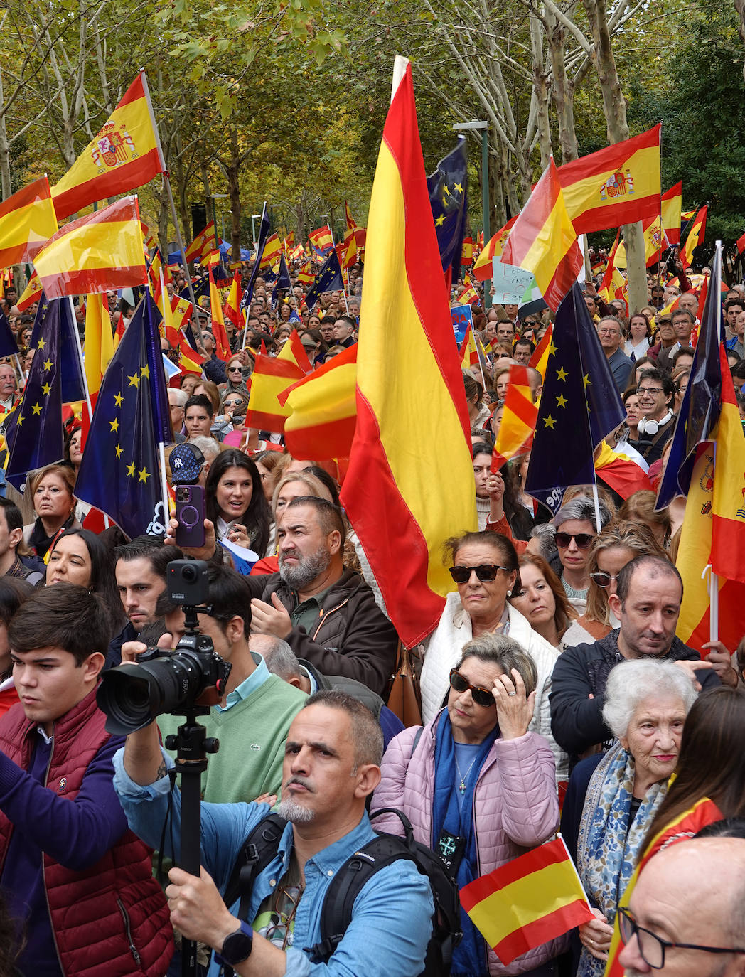 Gran afluencia en la manifestación del PP contra la amnistía en Badajoz