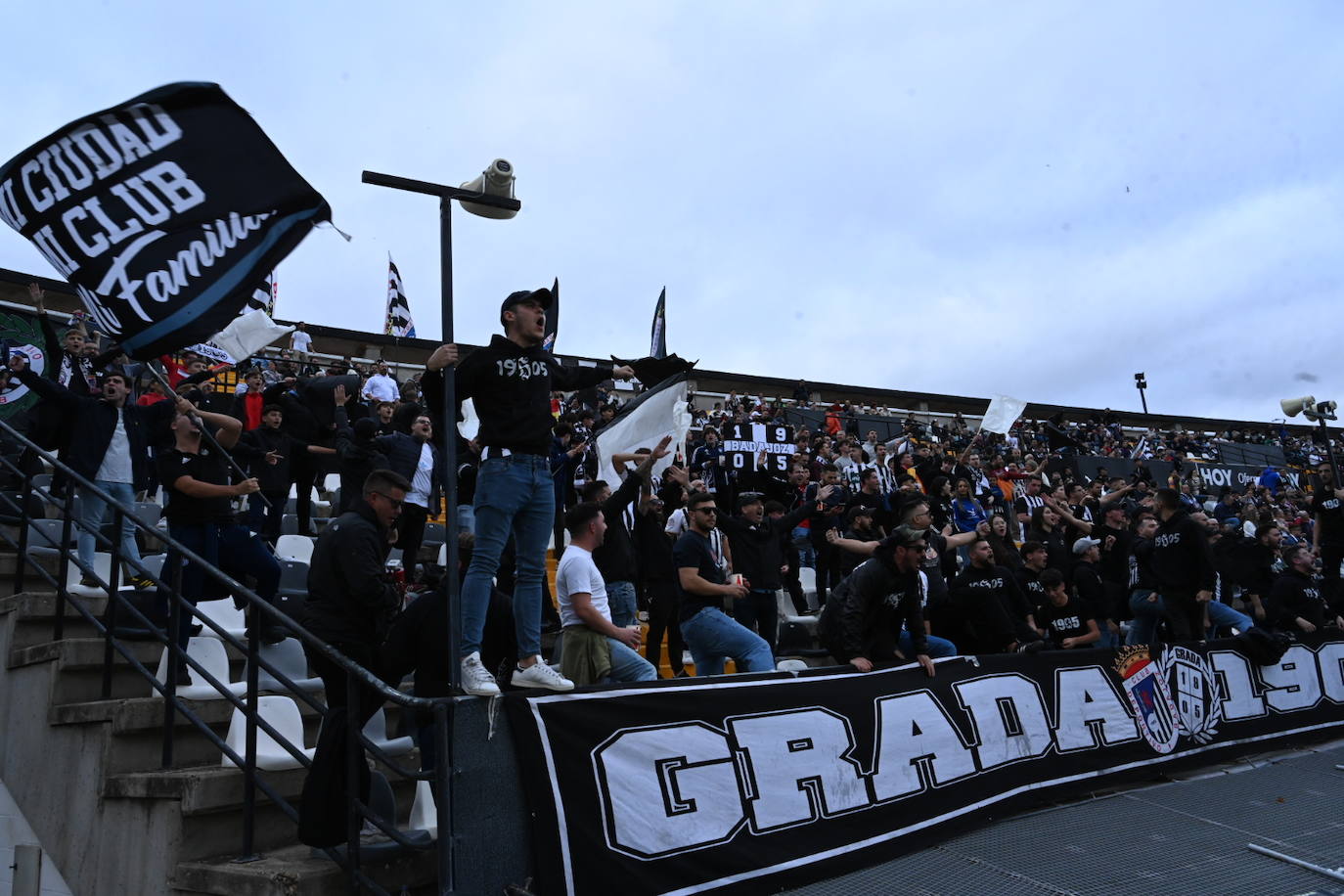 El partido Badajoz-Cacereño, en imágenes