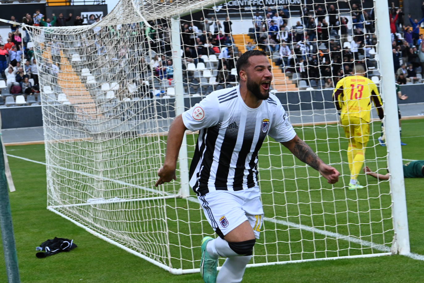 El partido Badajoz-Cacereño, en imágenes