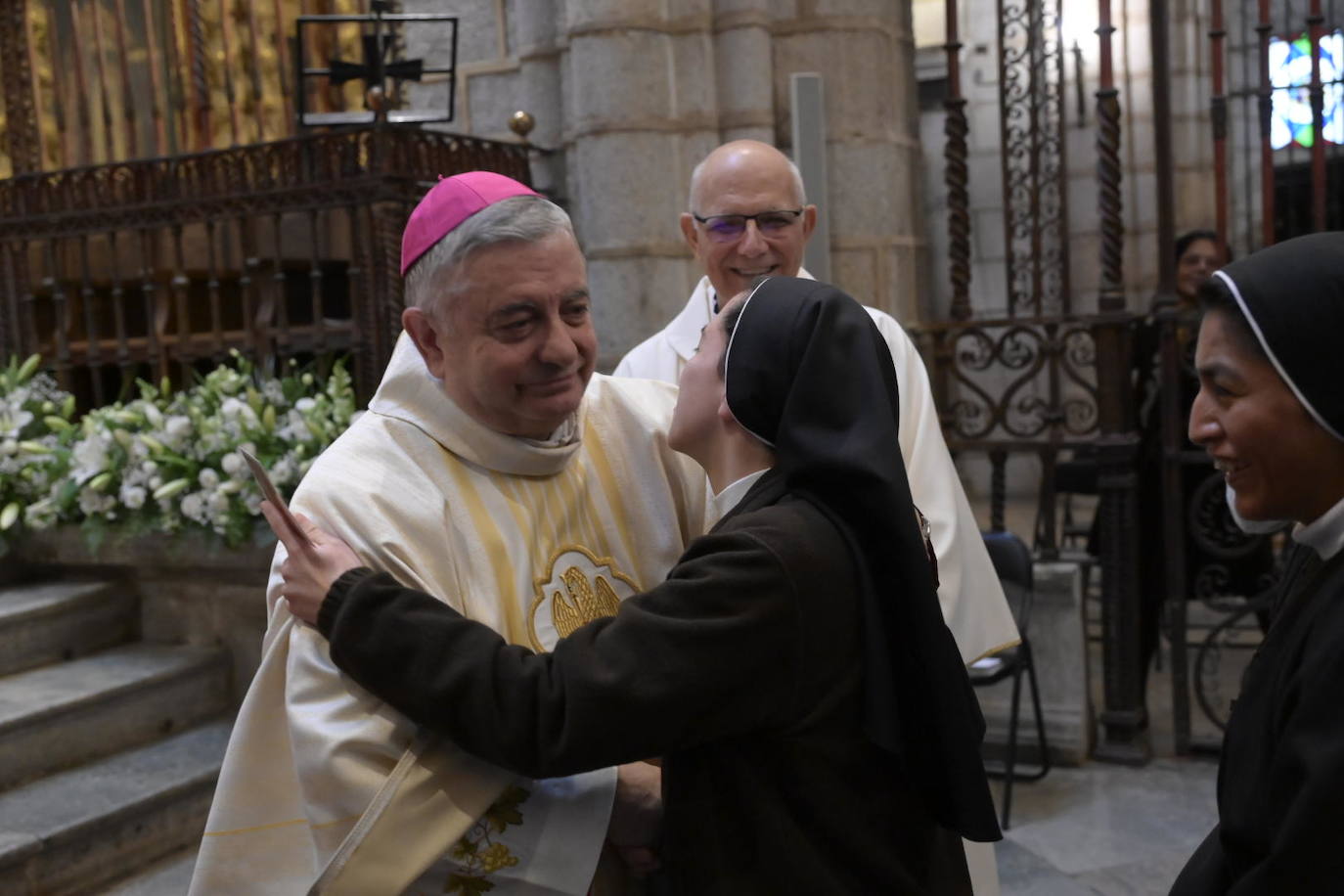 Toma de posesión del arzobispo de Mérida-Badajoz, José Rodríguez Carballo, en la Catedral