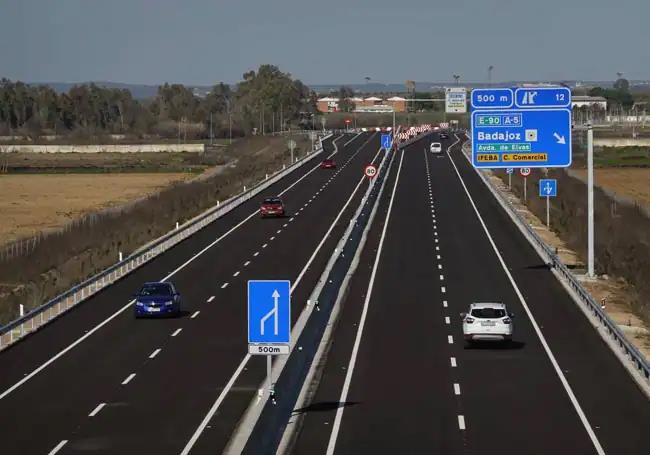 Tramo de la Ronda Sur de Badajoz entre el ferial y la carretera de Olivenza.