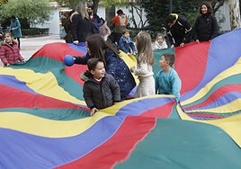 Talleres infantiles dentro del Mercado de Navidad.