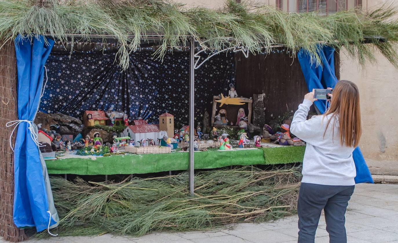 Belén de ganchillo en Casas de Miravete