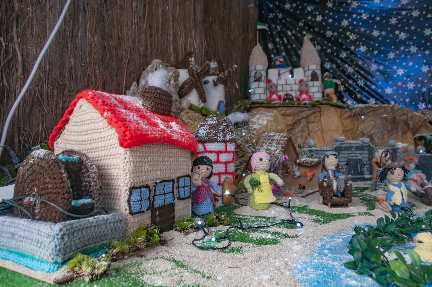 Belén de ganchillo en Casas de Miravete
