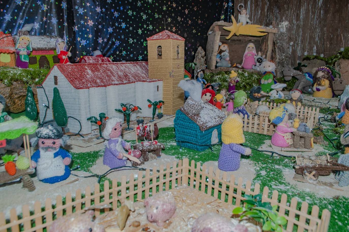 Belén de ganchillo en Casas de Miravete