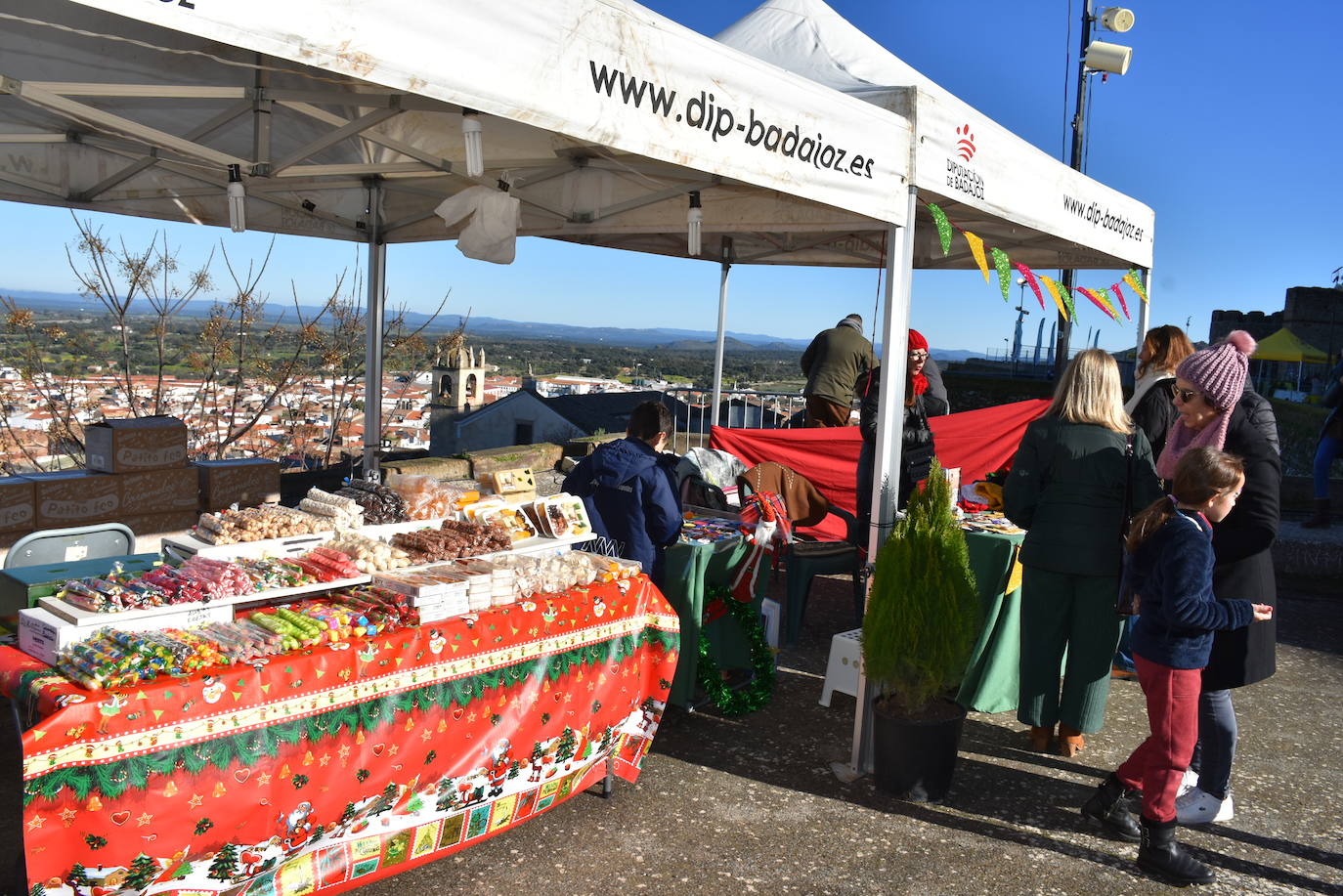 El Castillo de Luna deslumbra para recibir la Navidad