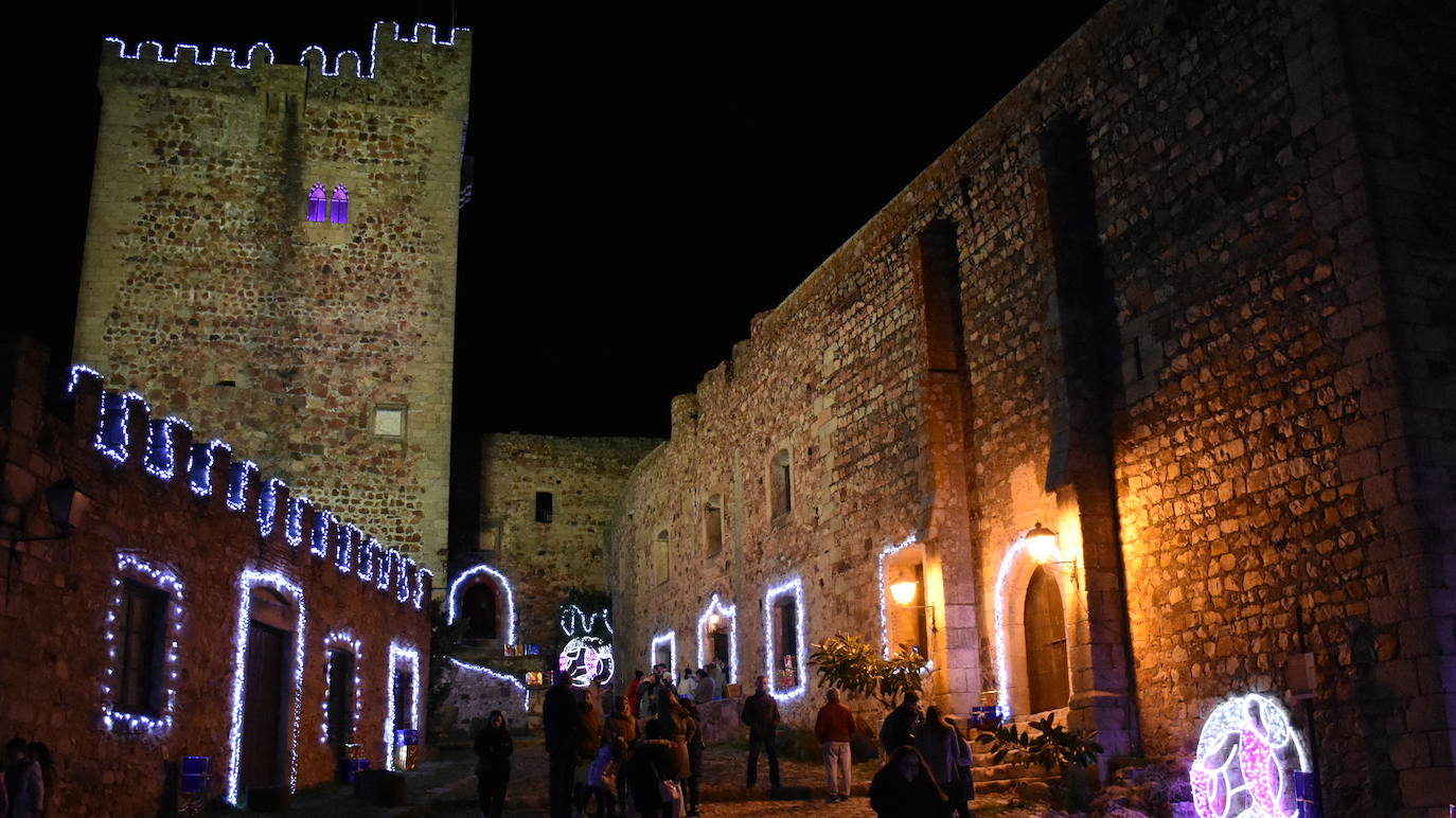 El Castillo de Luna deslumbra para recibir la Navidad