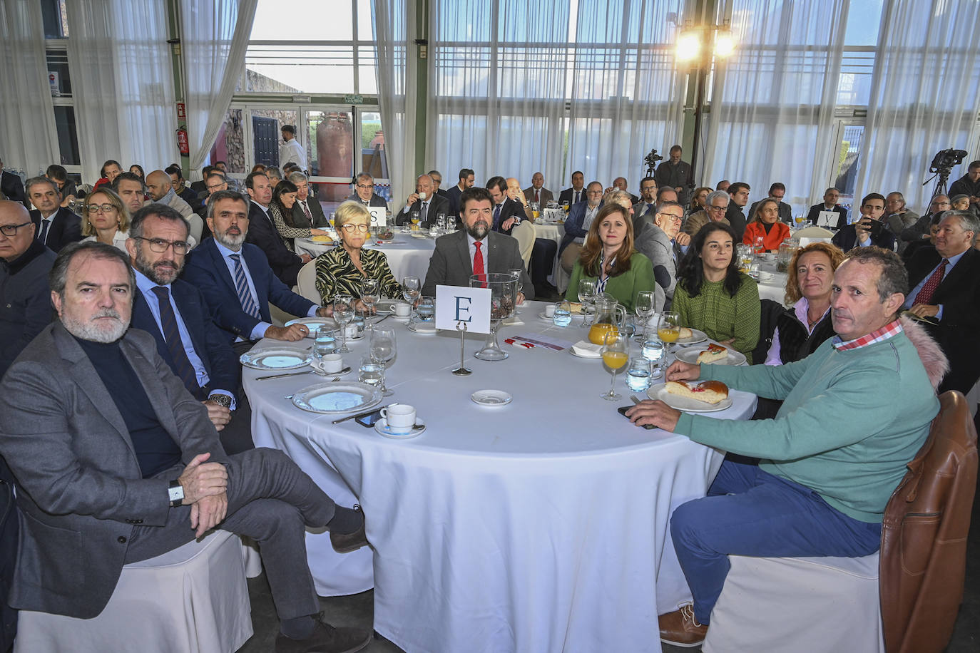 Jorge Ramos, Francisco Carrera, Adrián Urbano, Patrocinio Sánchez, Javier Peinado, Alexandra Parra, Candelaria Carrera, Monserrat Hernández y Juan Metidieri.