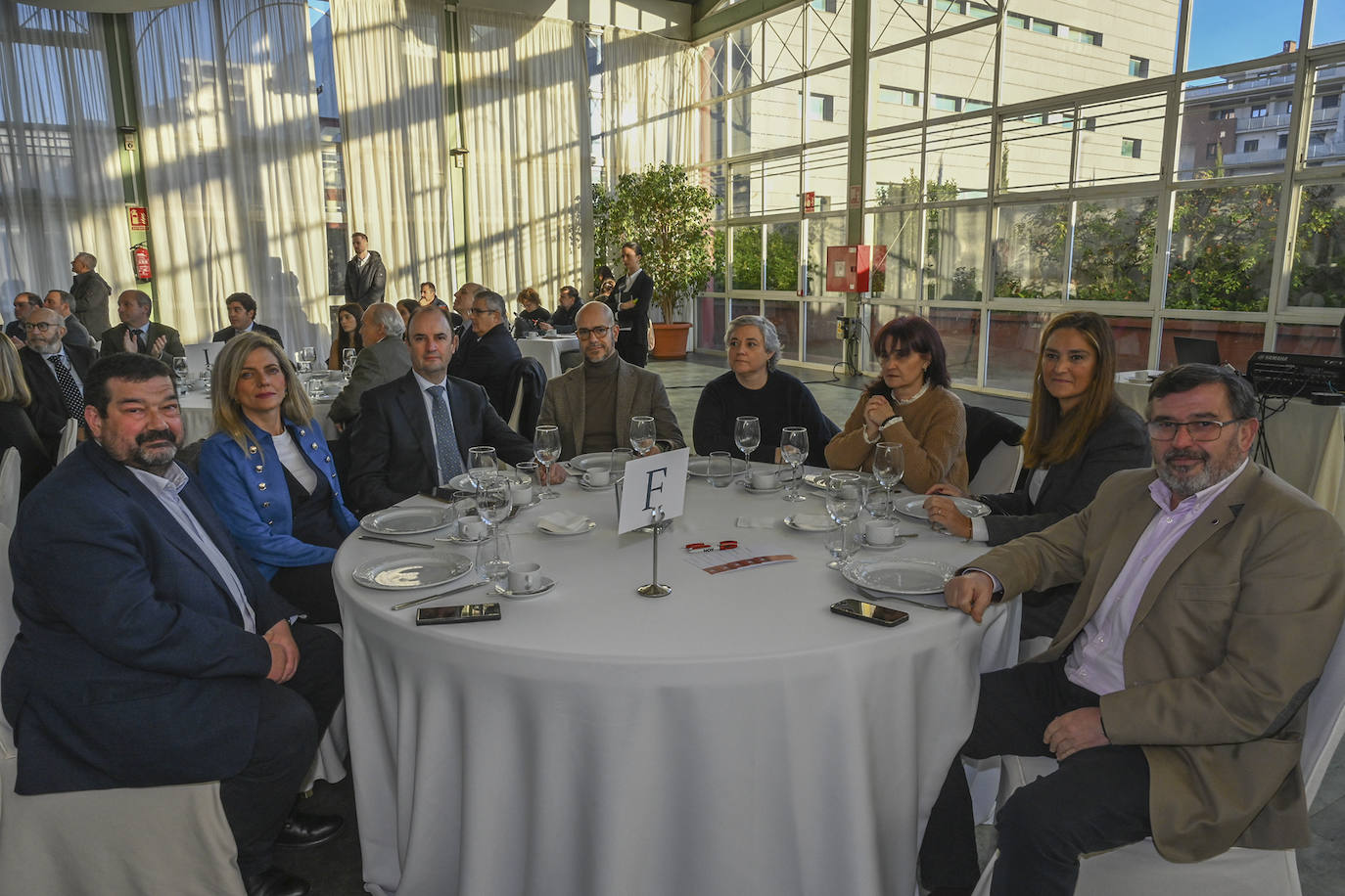 Julián Casas, Sandra Soriano, Eduardo Rodríguez, Francisco Cerezo, Rocío Navarro, Catalina Pulido, Carolina Grau y Andrés Rayo.