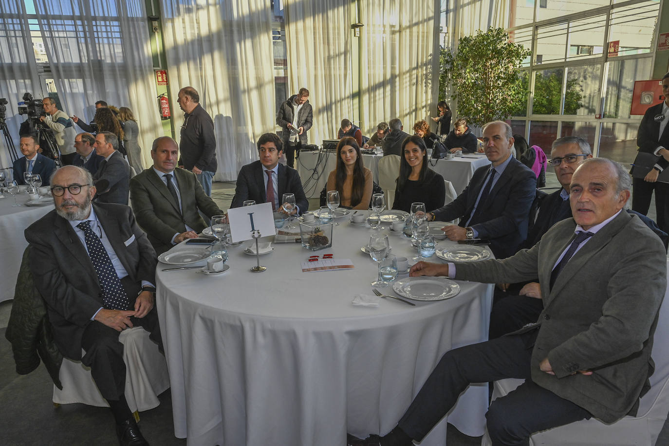 Juan Enríquez Pérez y Martín, Manuel Moreno, Jesús Bardají, Paula Álvarez, Pilar Bardají, Francisco Pantín, Miguel García y Carlos Ballestero.