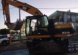 Estos son los destrozos causados por los ladrones al robar un cajero en Aljucén