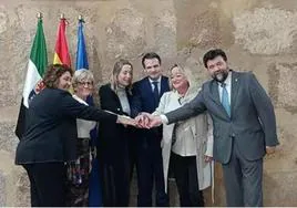 La Junta alcanza con sindicatos y la Creex un acuerdo para «construir una Extremadura mejor»