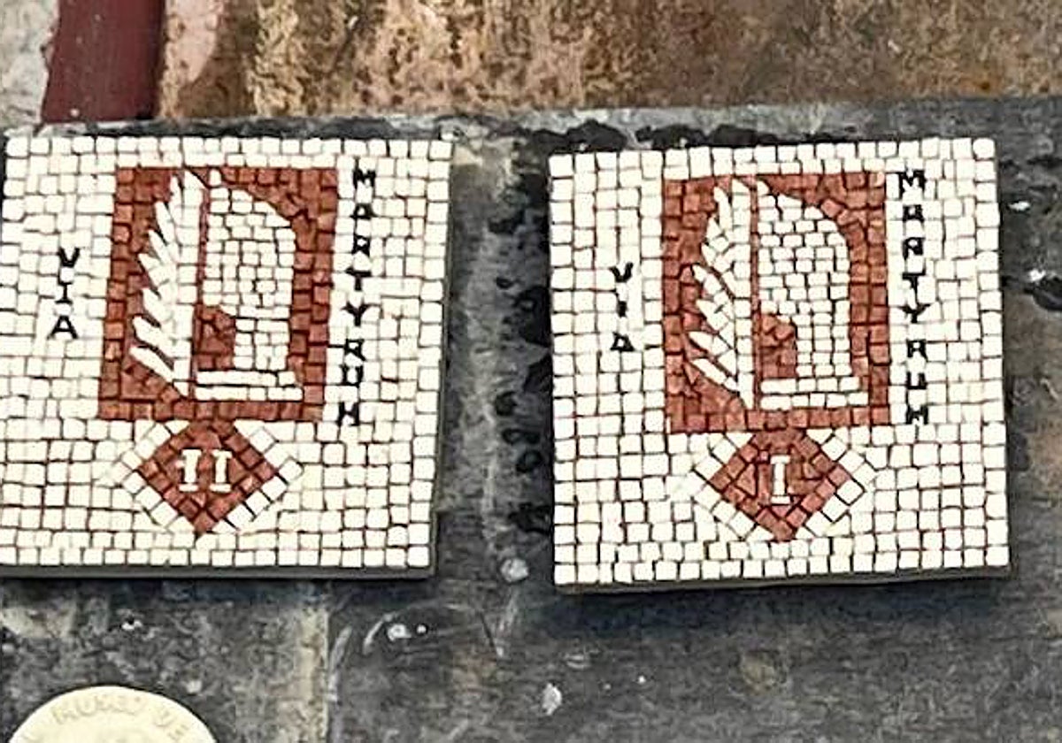 Mosaicos que serán colocados para recordar el Via Martyrum.