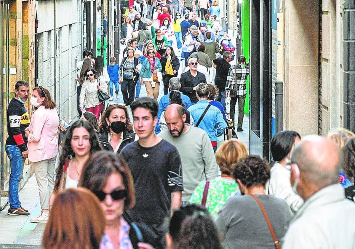 A Extremadura llegan extranjeros y de ella se van los españoles.