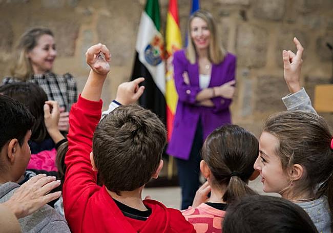 Con el aumento de partidas en los Presupuestos Generales de 2024.