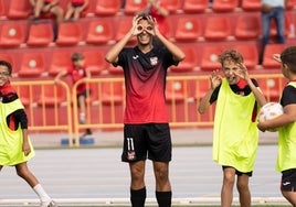 Javi Martín ya pisa el Romano emeritense.