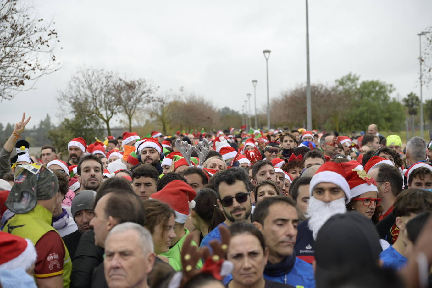 Búscate en las imágenes de la San Silvestre de Badajoz (I)