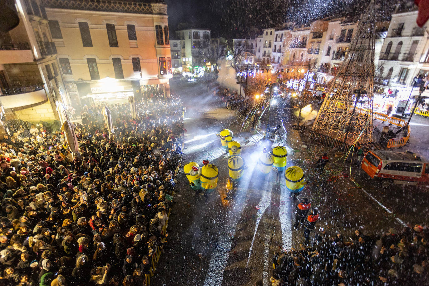Melchor, Gaspar y Baltasar en la Plaza Mayor de Plasencia. 