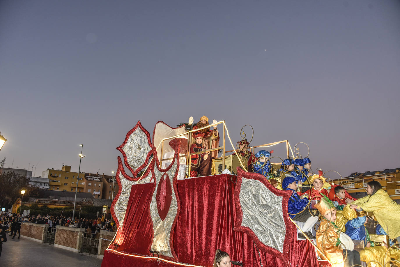 Fotos: Badajoz arropa a los Reyes Magos en una noche mágica