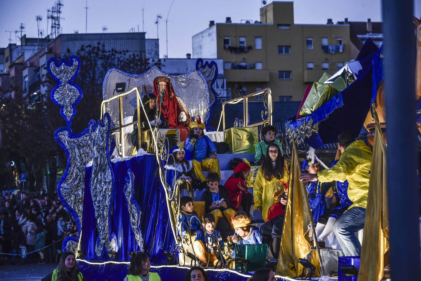 Fotos: Badajoz arropa a los Reyes Magos en una noche mágica