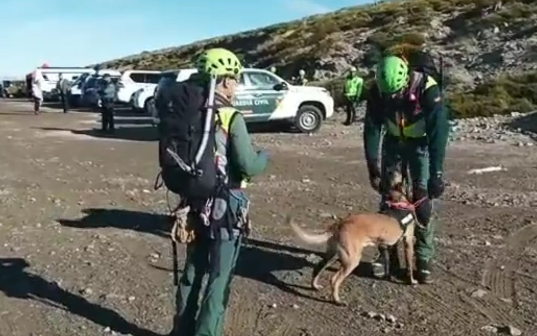 Fotos: Labores de búsqueda llevadas a cabo para localizar en la Sierra de Béjar al montañero que salió de Ceclavín