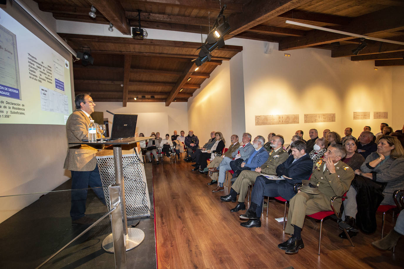 Fernando Parcero presentó su último libro