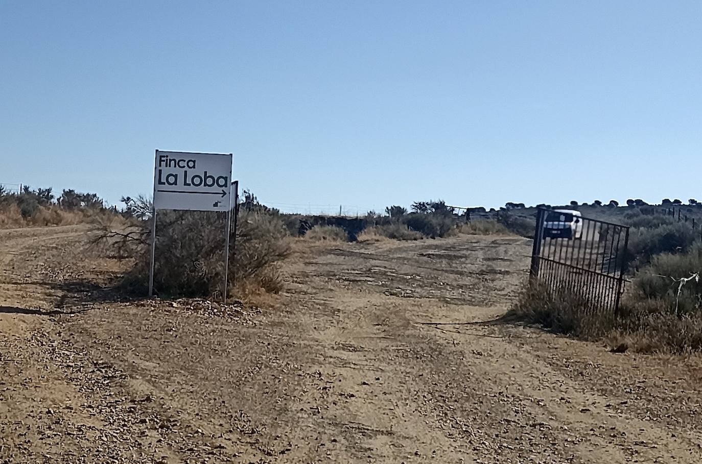 Finca ‘La Loba’, en el Cerro de La Loba. Cerca está la Cuerda de La Loba y la Casa de La Loba.