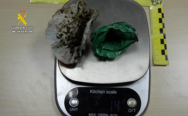 El punto de venta de droga vendía mezcla de heroína y Cocaína. 