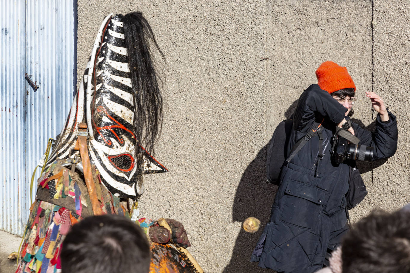 Fotos: Fiestas de Extremadura: Jarramplas vuelve a recibir una lluvia de nabos en Piornal