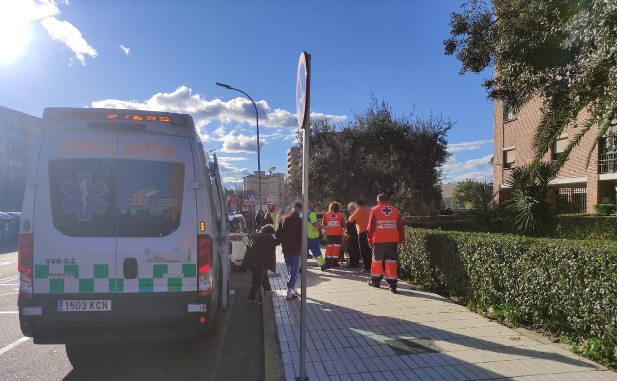 Equipos de emergencias en el lugar del suceso.