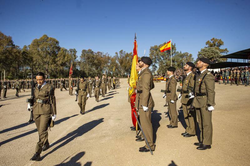 Fotos: Multitudinaria Jura de Bandera en el Cefot de Cáceres