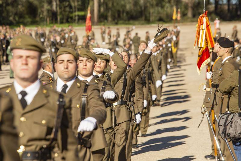 Fotos: Multitudinaria Jura de Bandera en el Cefot de Cáceres