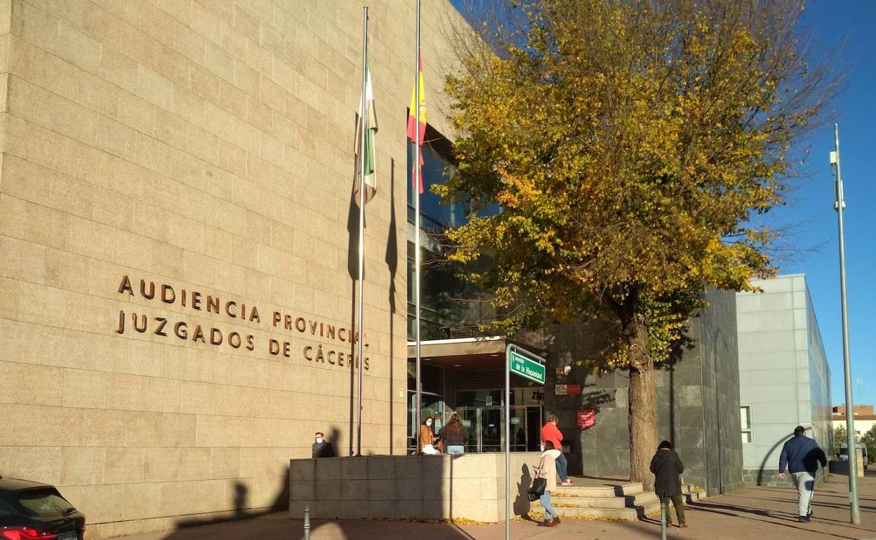 El juicio está previsto que sea en la Audiencia de Cáceres el 3 de febrero. 