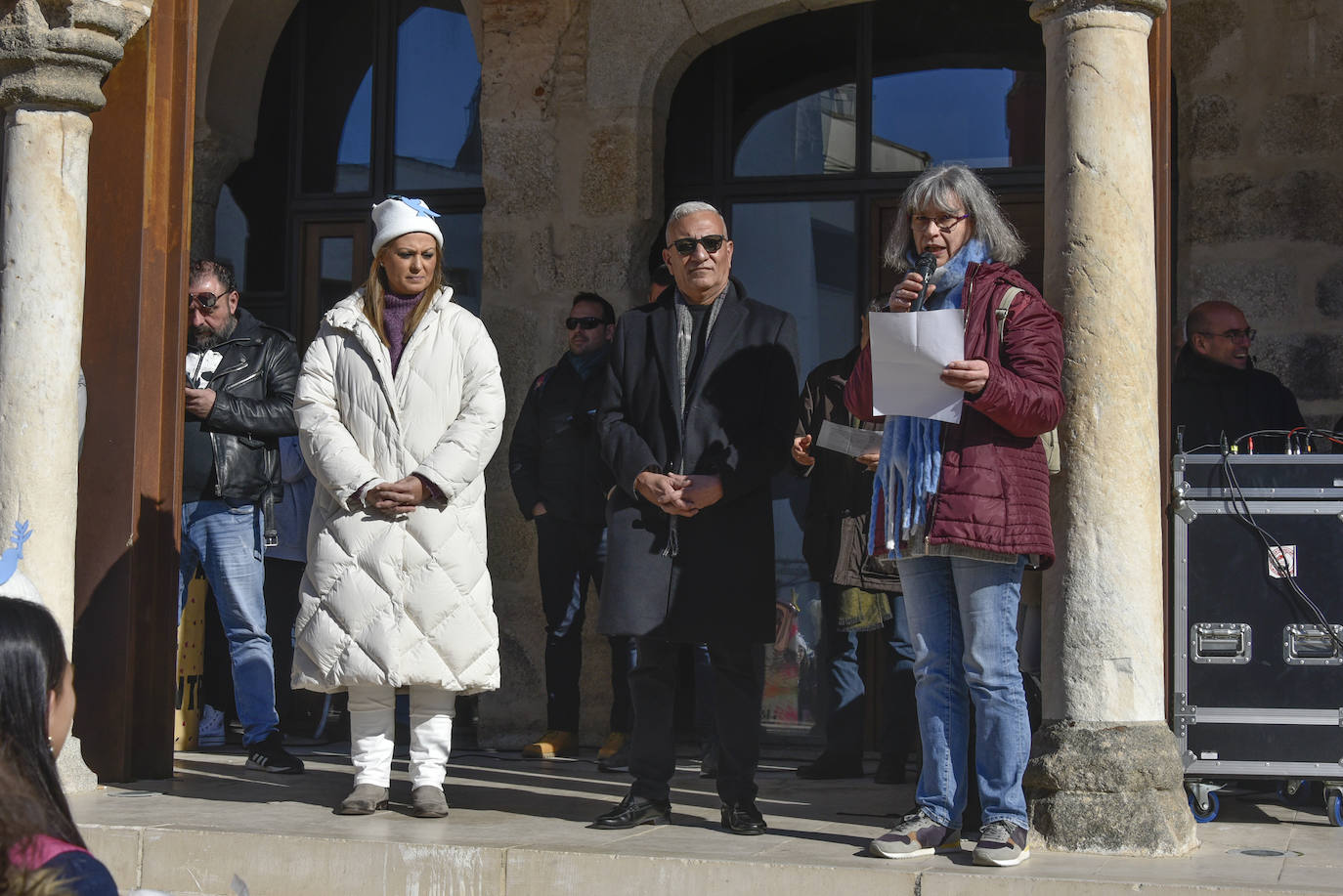 Fotos: Cientos de niños se reúnen en la Plaza Alta por la paz