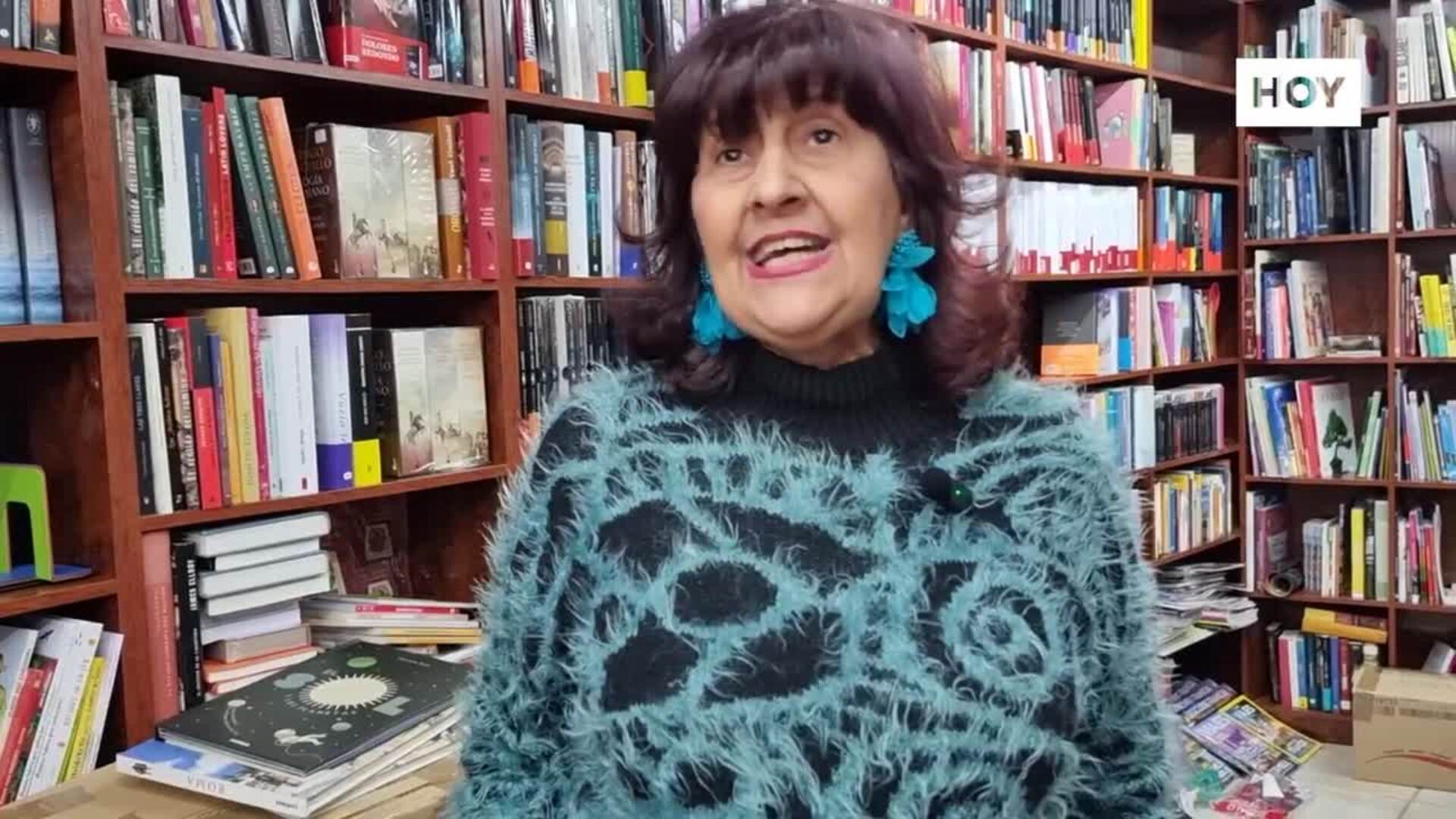 María pone punto final a cuarenta años de venta de libros en Mérida