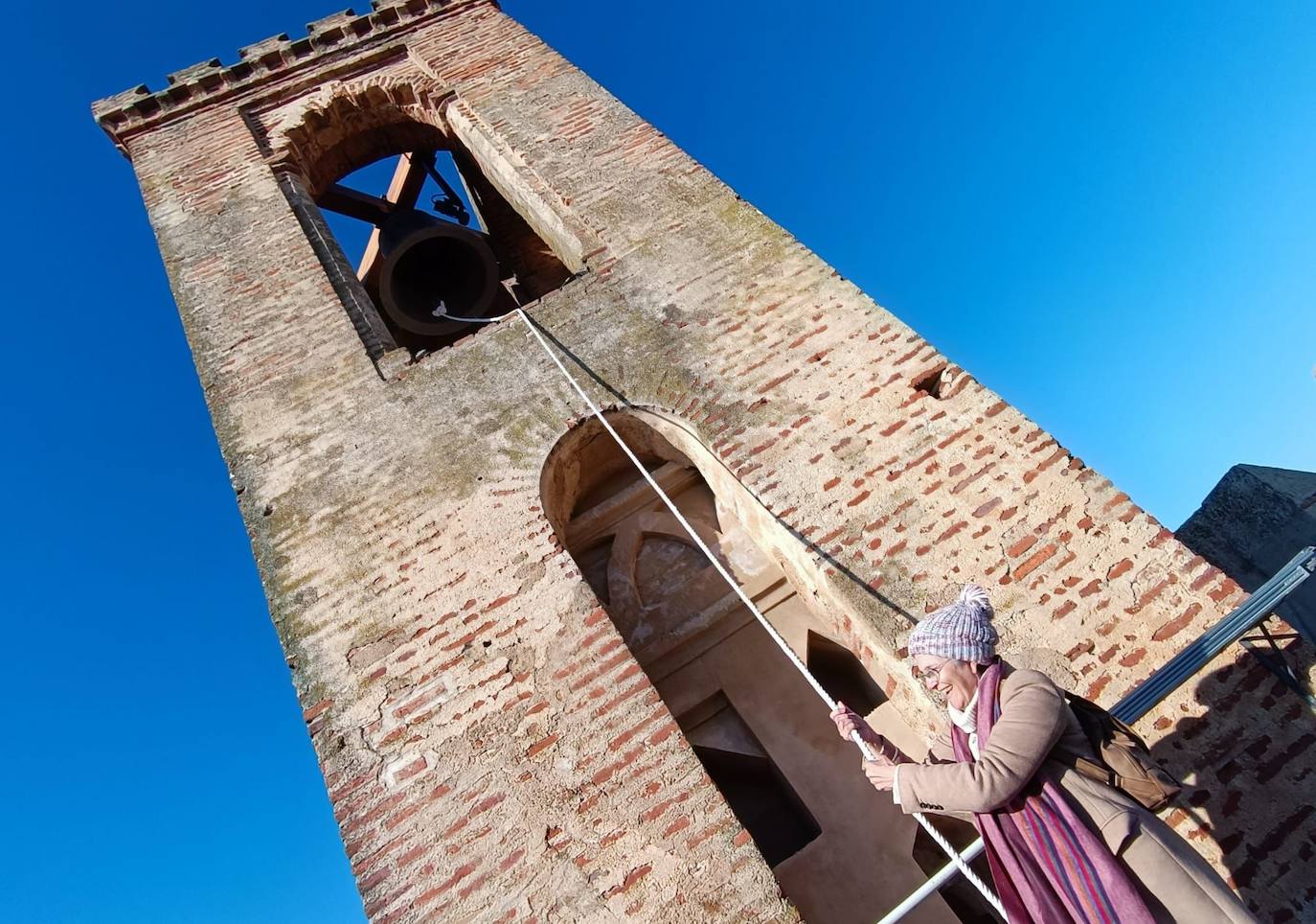 Toque de campanas en la torre de Espantaperros.