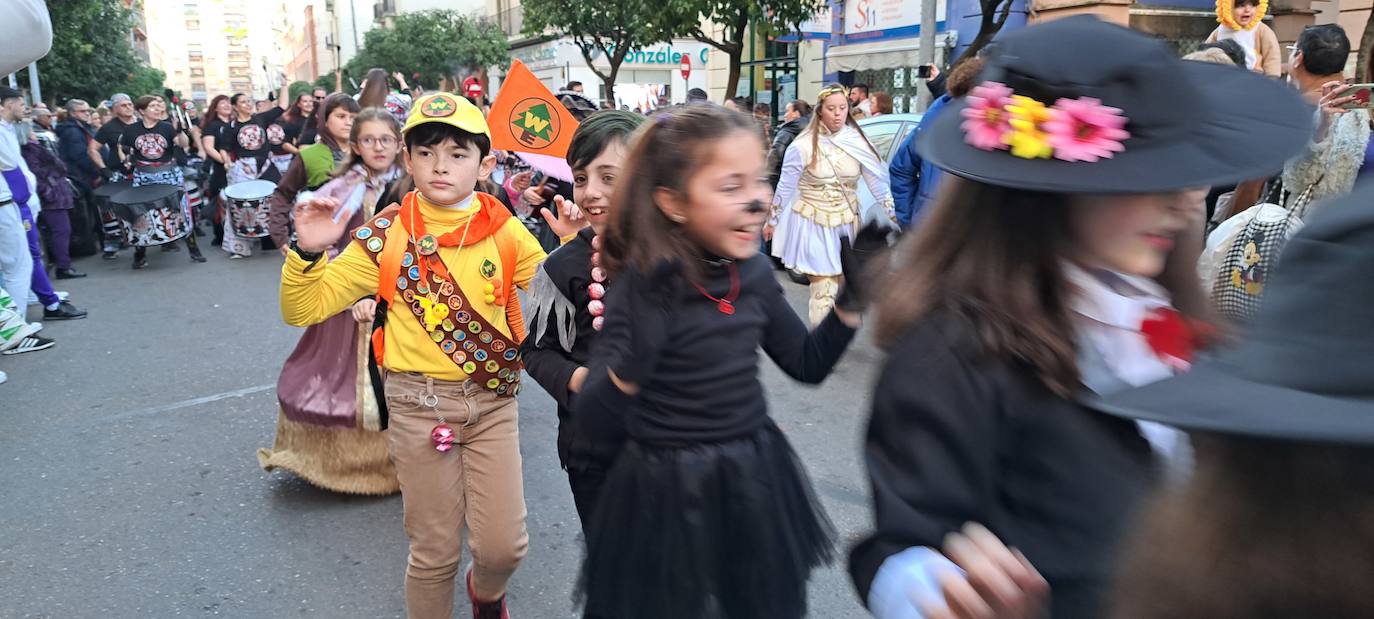 Fotos: Las candelas de Santa Marina calientan el Carnaval