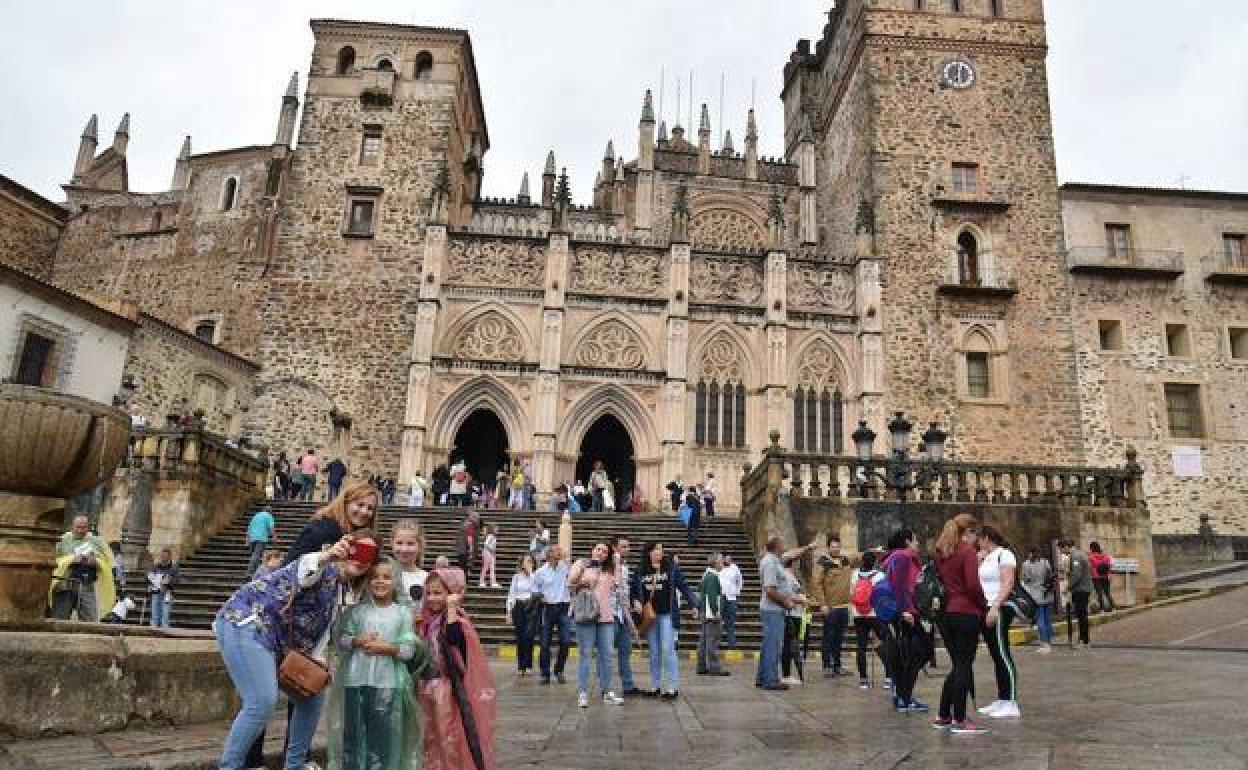 El Papa invita a peregrinar al santuario de Guadalupe