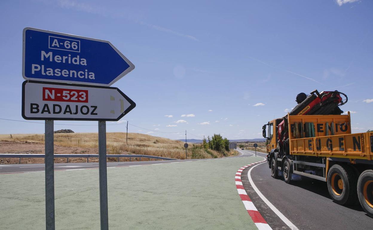 Salida a la carretera de Badajoz desde Cáceres. 