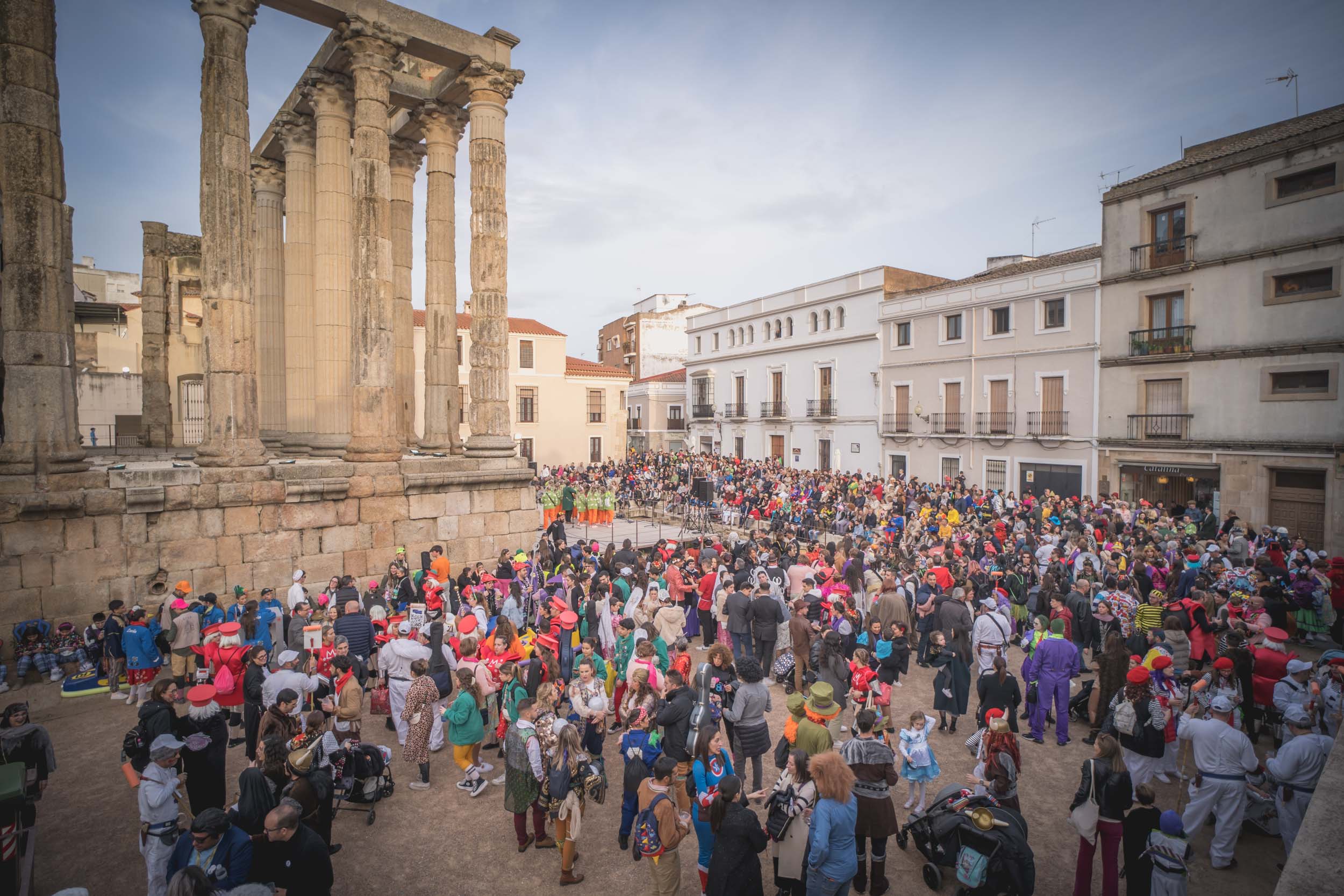 Fotos: Mucho público el sábado del Carnaval Romano