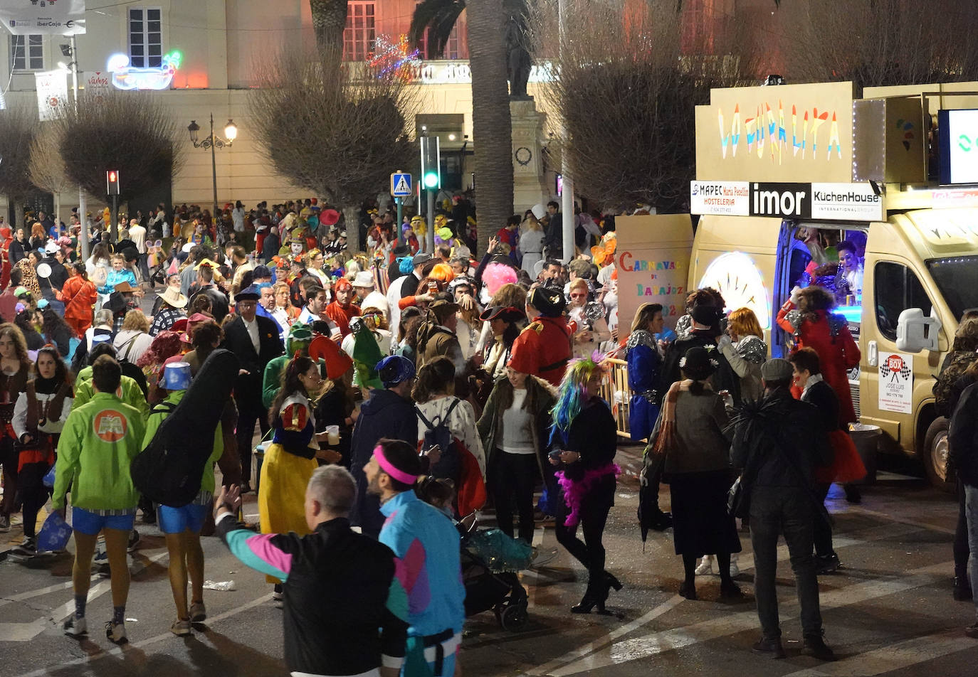 Fotos: Carnaval | Imágenes de la noche de sábado en Badajoz