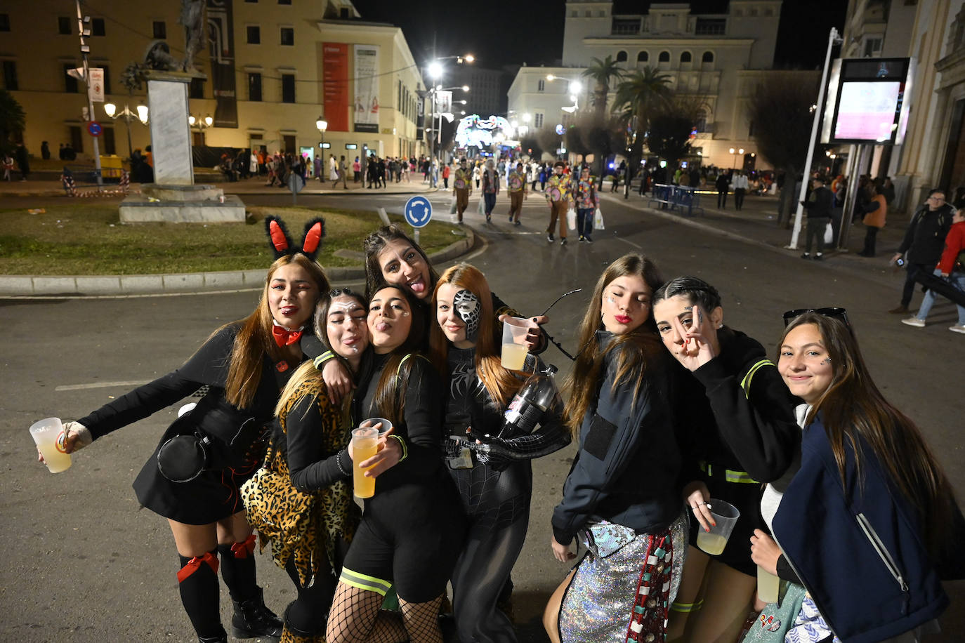 Fotos: Así se vive el lunes de carnaval en Badajoz