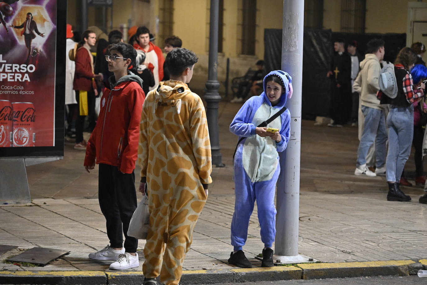 Fotos: Así se vive el lunes de carnaval en Badajoz