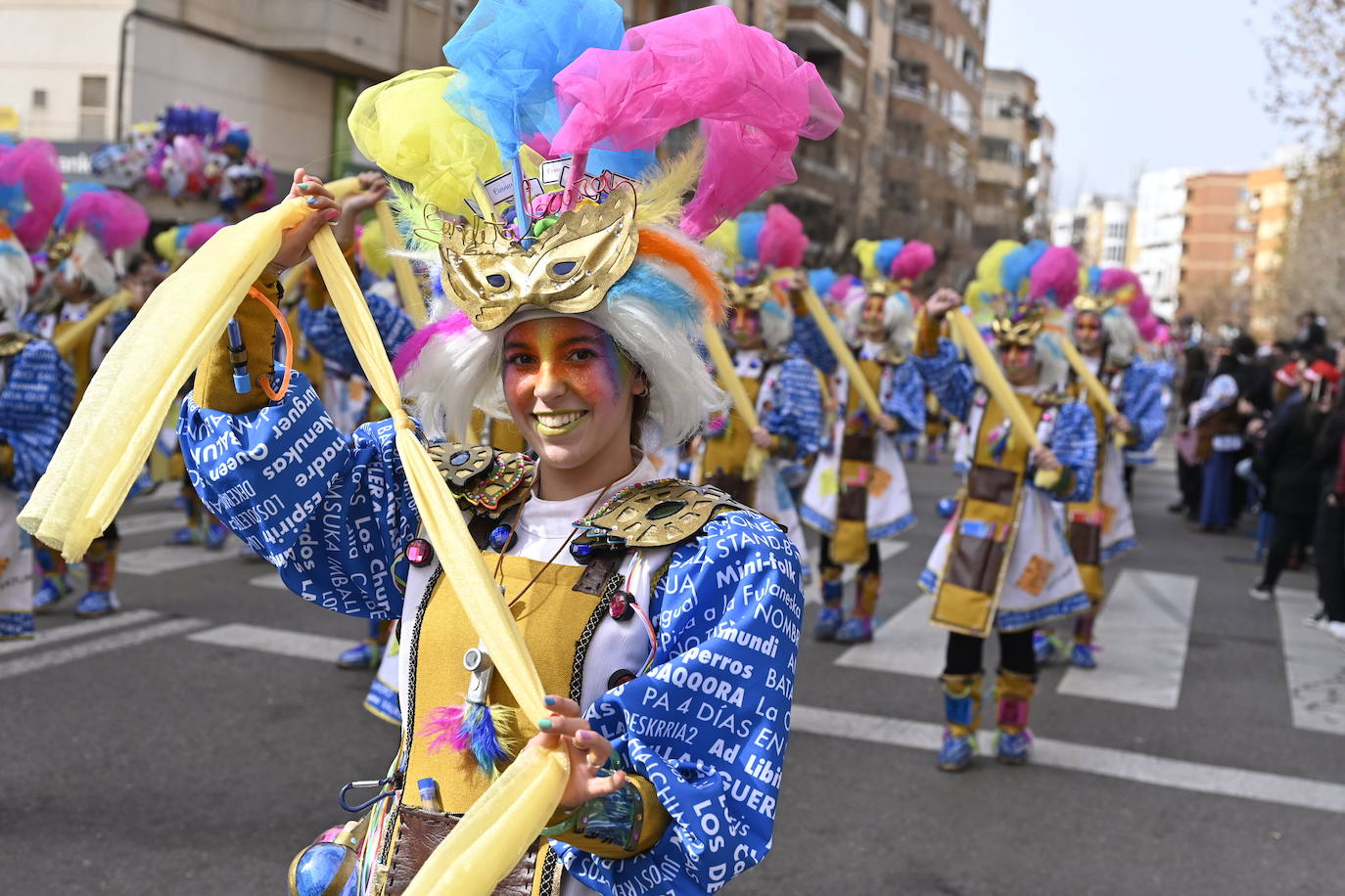 Fotos: Badajoz | San Roque acoge el tradicional Entierro de la Sardina y el desfile de comparsas del martes de Carnaval