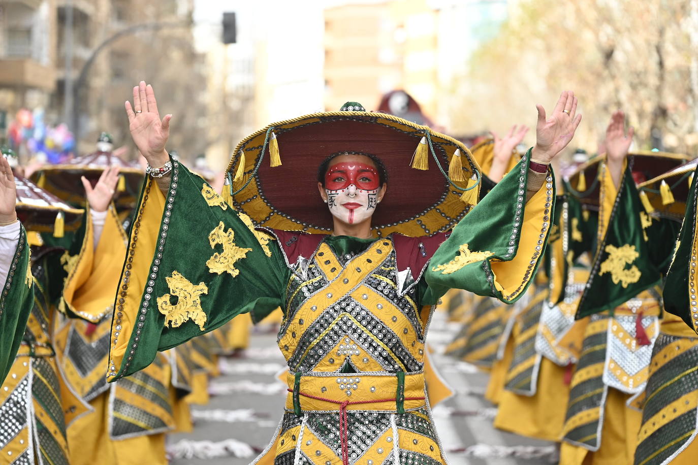 Fotos: Badajoz | San Roque acoge el tradicional Entierro de la Sardina y el desfile de comparsas del martes de Carnaval