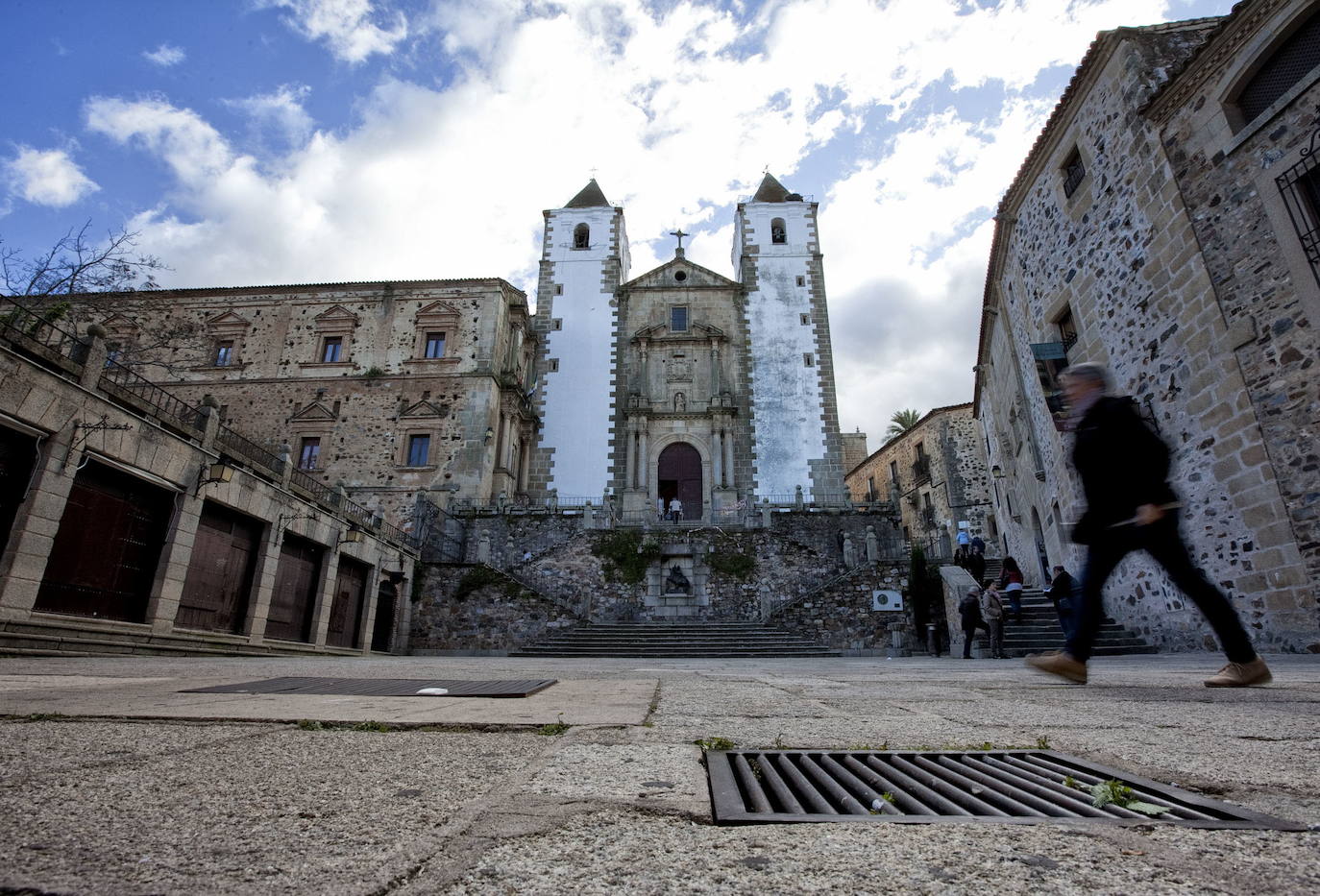 Imagen actual del que fuera instituto, en la Plaza de San Jorge. Ahora es Centro Cultural.