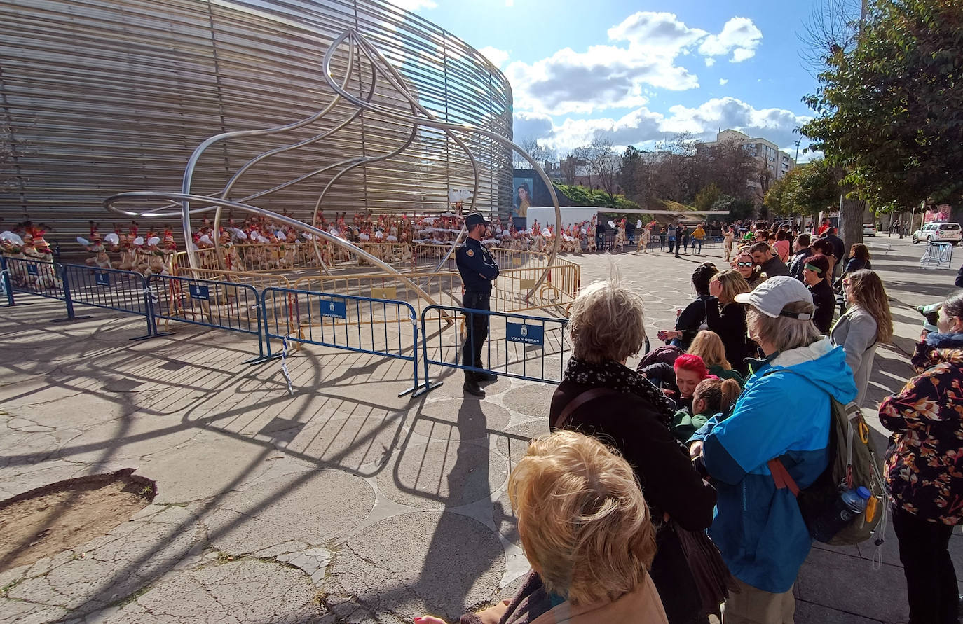 Recibimiento a Pedro Sánchez frente al Palacio de Congresos